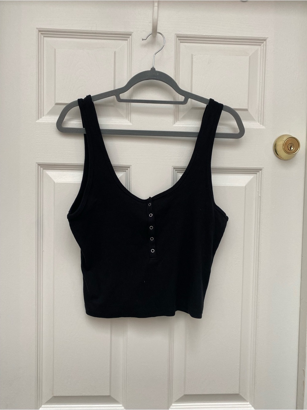 Abercrombie & Fitch Black Ribbed Crop Tank w Snap Detail at Neck - Large NWOT